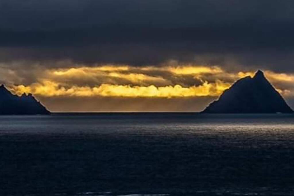 Skellig View Bluebell Rose & The Kerry Cliffs Apartment Portmagee ภายนอก รูปภาพ
